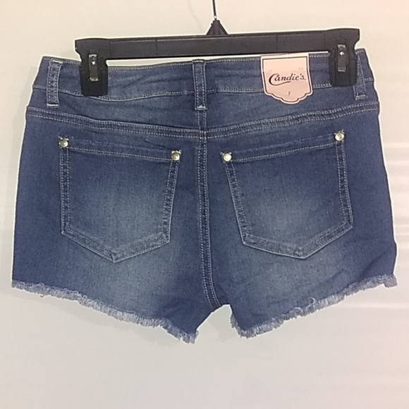 Candie's Embellished Denim Shorts Size 1 NWT - Picture 2 of 5
